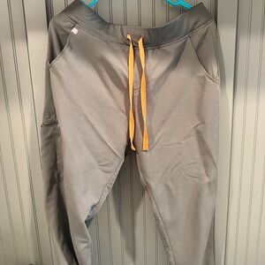 Figs jogger scrub pants size large tall!
